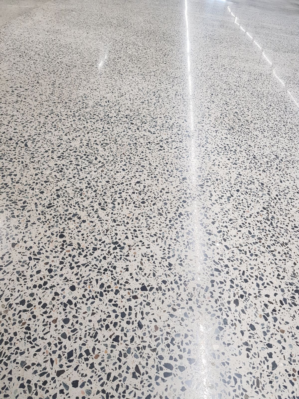 Polished Concrete for Spar Hypermarket at Tawar Mall